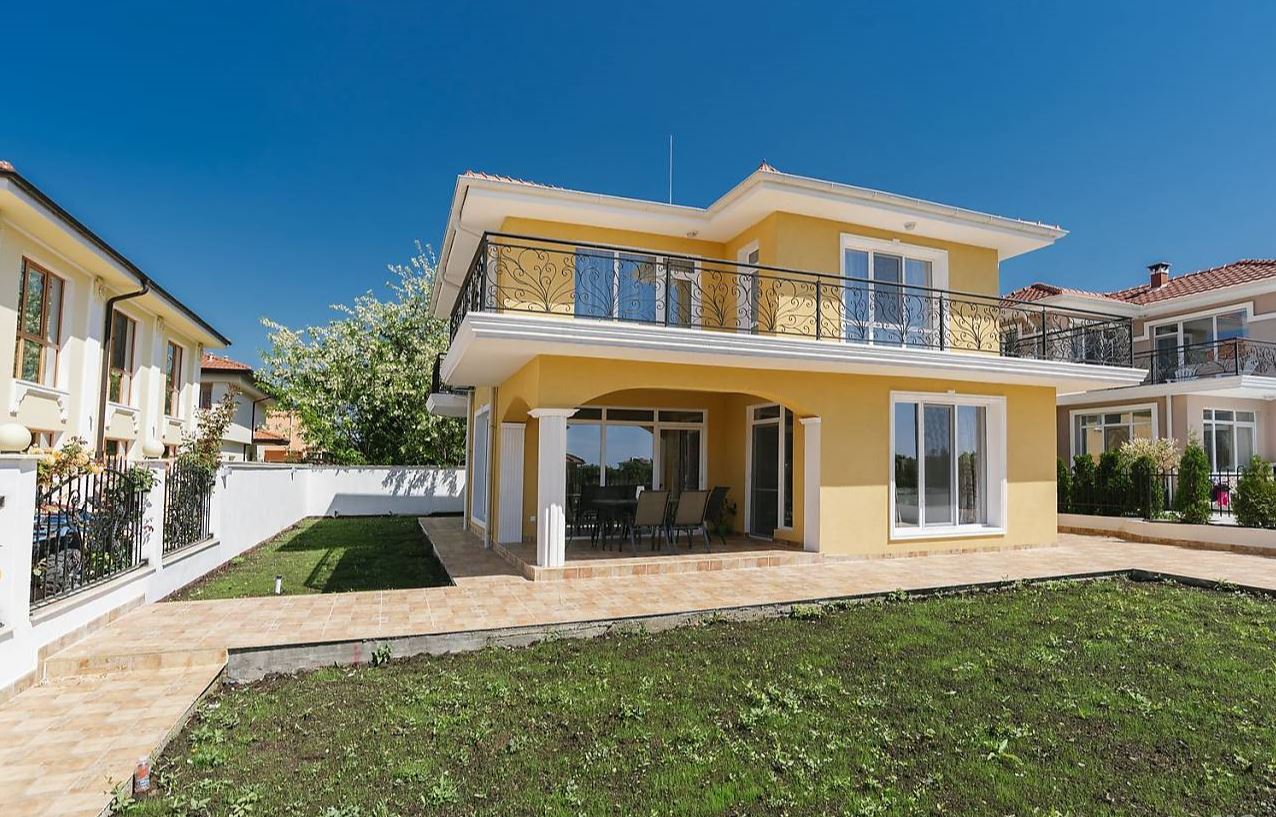 Купить дом в болгарии на берегу моря бари недвижимость